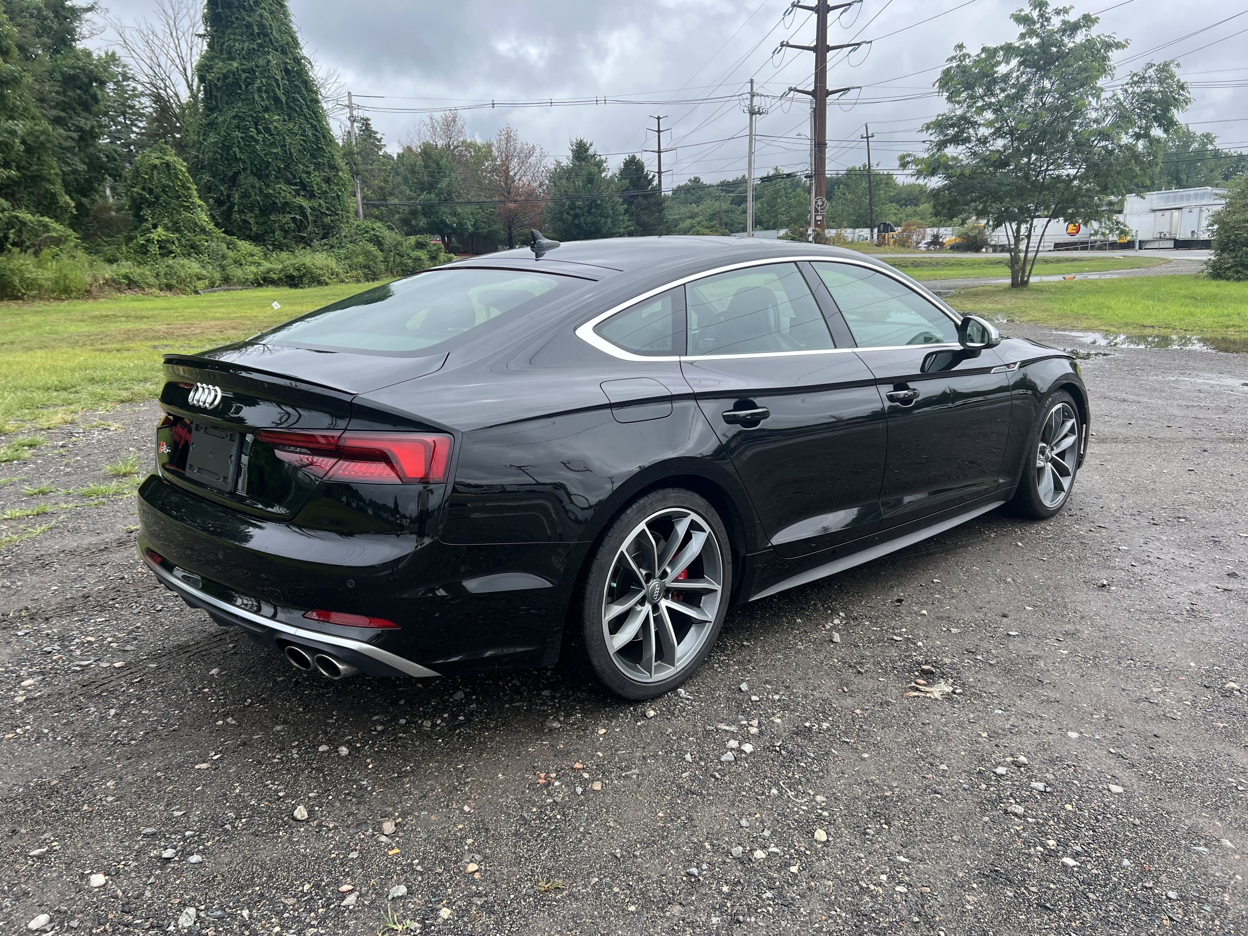 2018 Audi S5 Premium Plus vin: WAUB4CF53JA031818