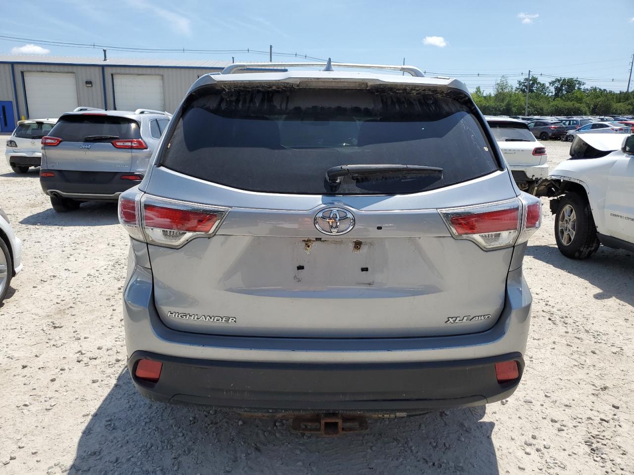 2016 Toyota Highlander Xle VIN: 5TDJKRFH8GS293699 Lot: 61684114