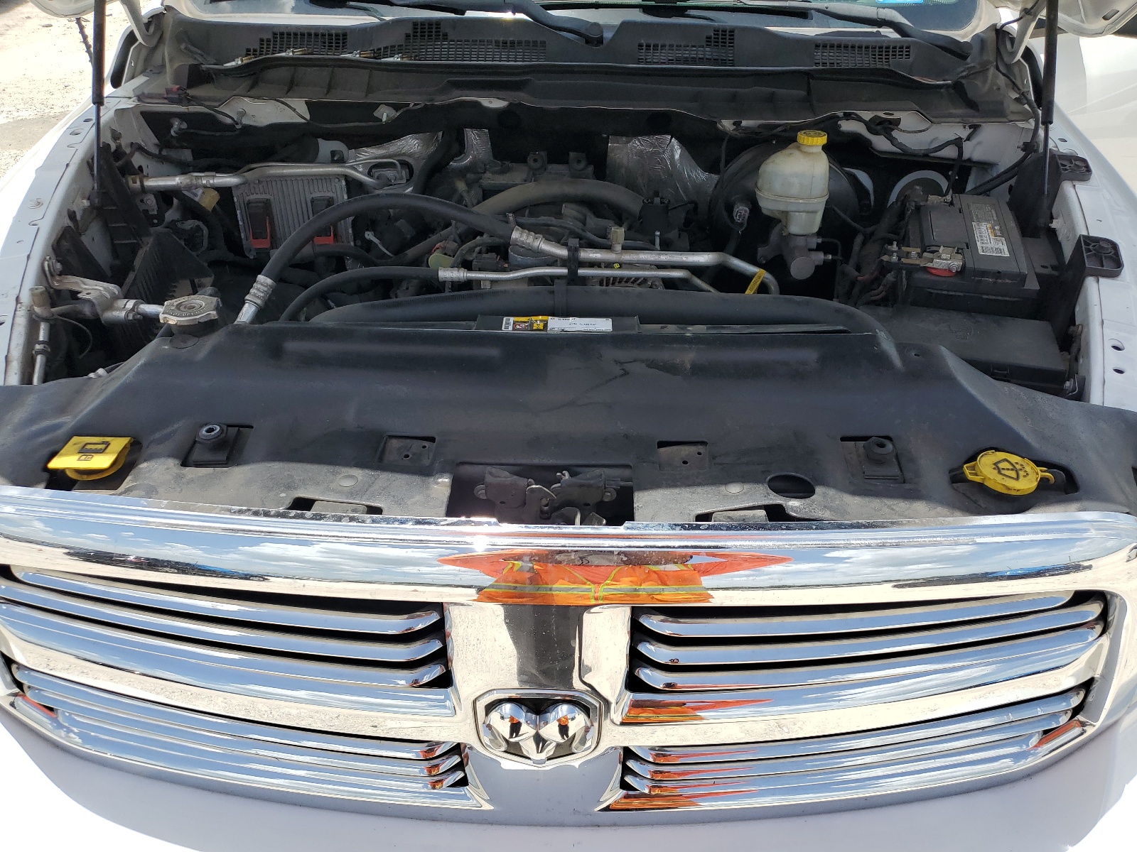 1C6RR7GT8GS222085 2016 Ram 1500 Slt