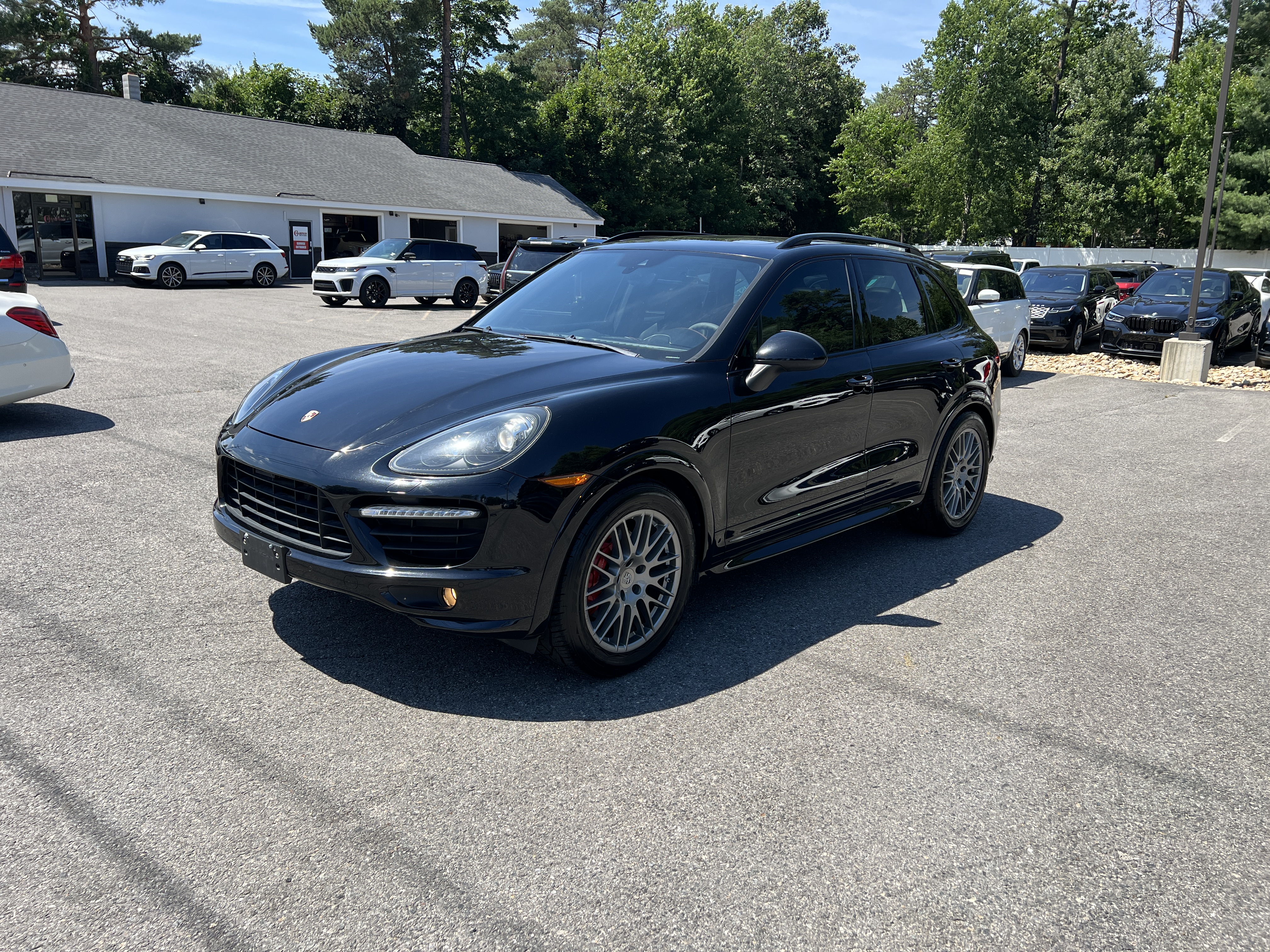 2014 Porsche Cayenne Gts vin: WP1AD2A27ELA75920