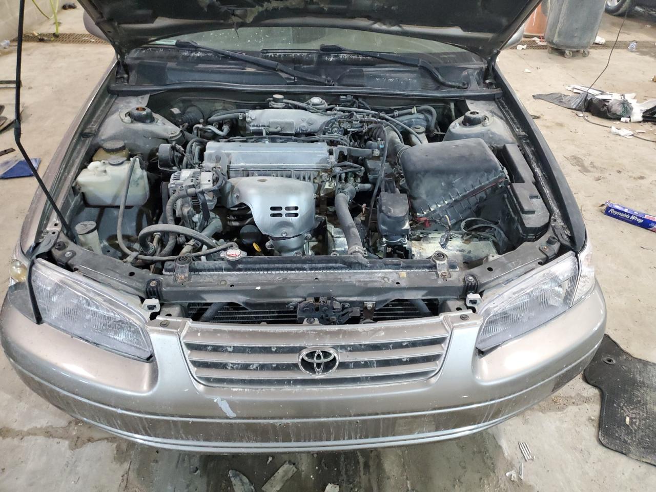 1998 Toyota Camry Ce VIN: 4T1BG22K6WU389058 Lot: 63768004