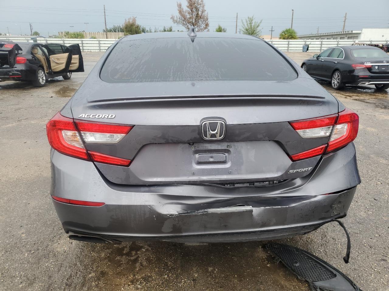 2020 Honda Accord - Image 6