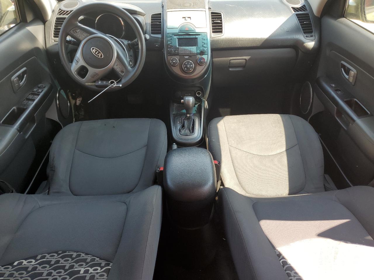 2011 Kia Soul + VIN: KNDJT2A24B7258488 Lot: 63073744