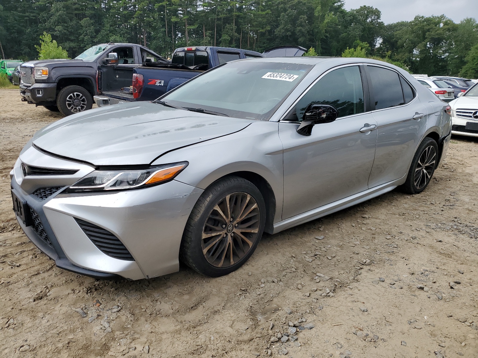 2018 Toyota Camry L vin: 4T1B11HK1JU562402