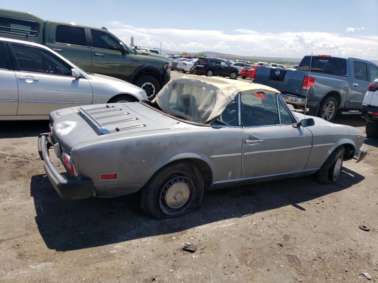 1975 Fiat Spider VIN: 124CS10097882 Lot: 63641304