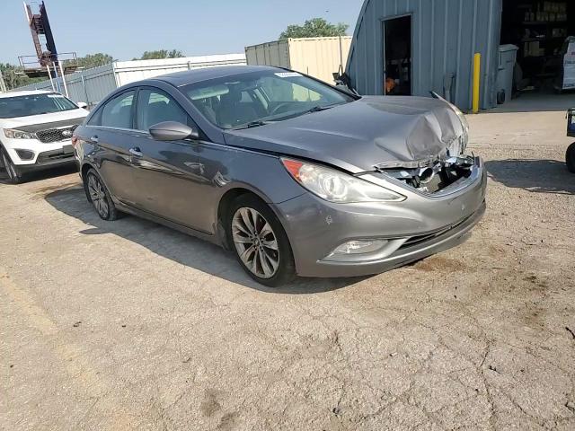 2011 Hyundai Sonata - Image 11