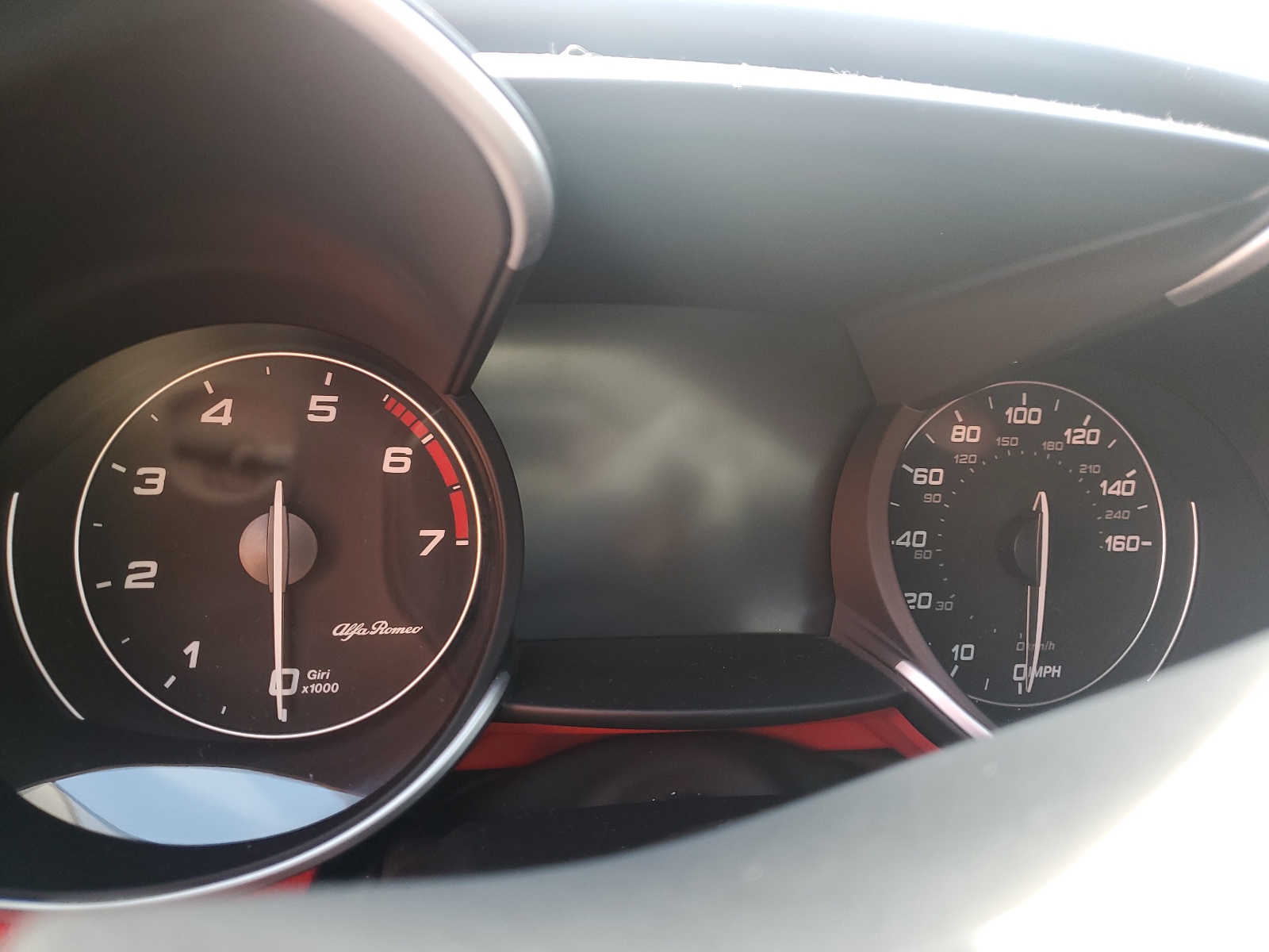 ZARFAMBN0K7609323 2019 Alfa Romeo Giulia Ti