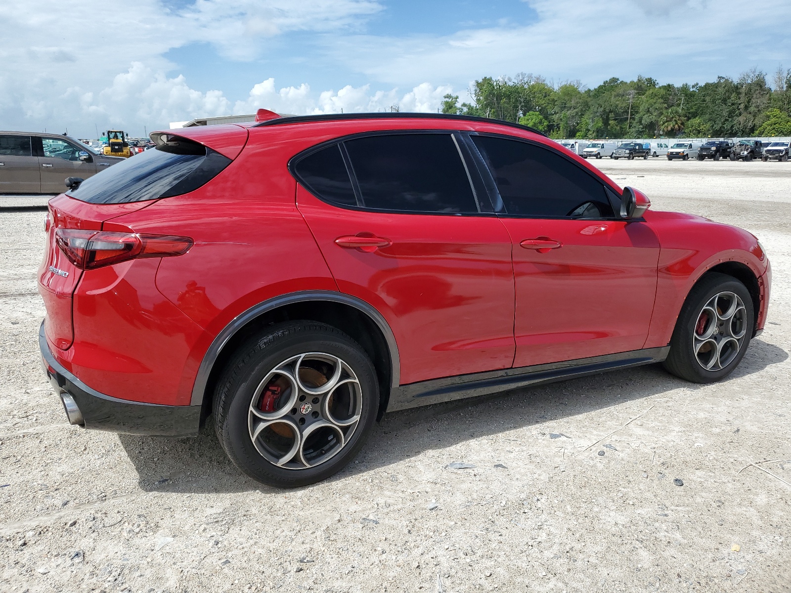 2020 Alfa Romeo Stelvio Ti vin: ZASPAKBN1L7C70566