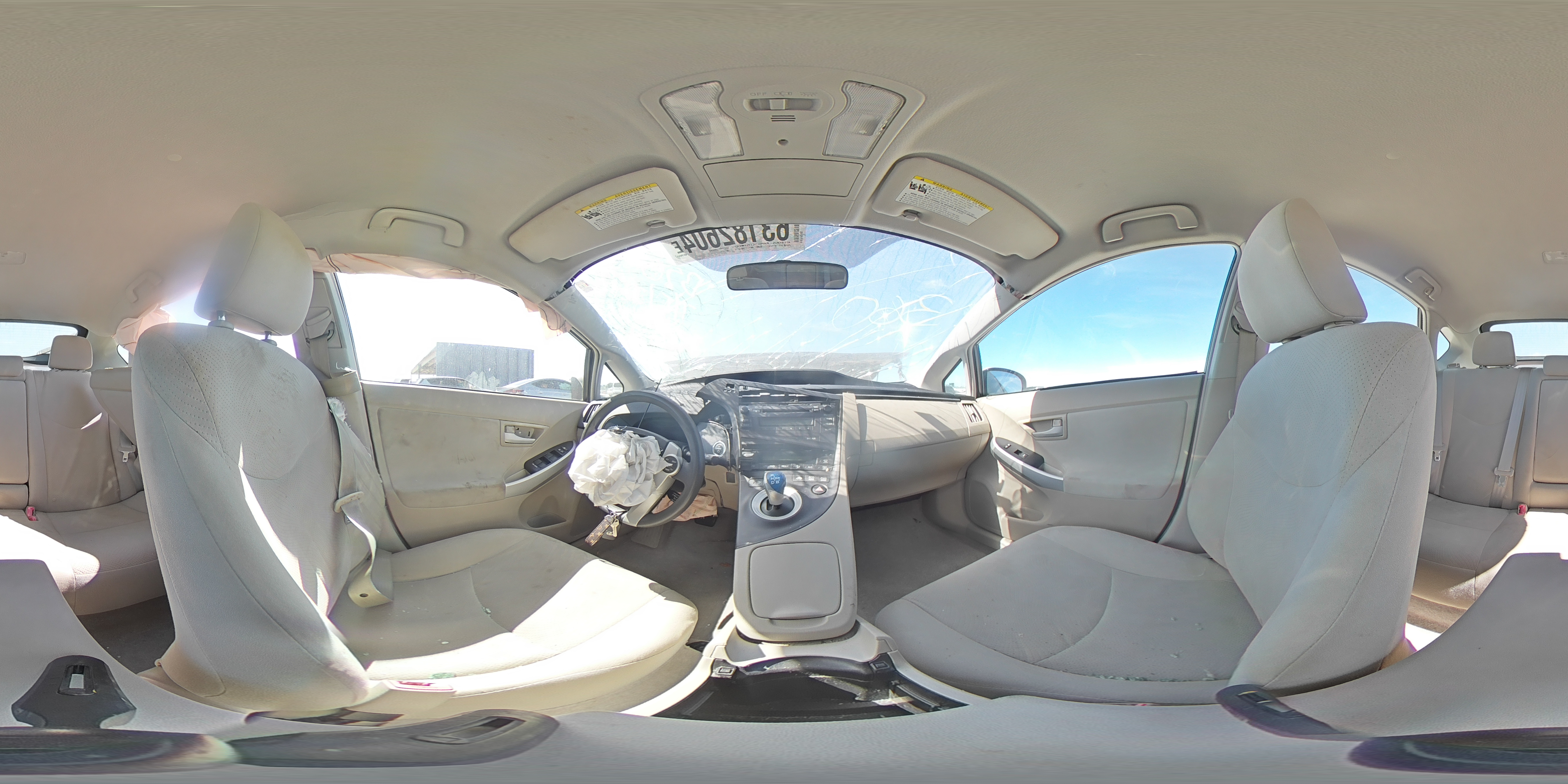 2010 Toyota Prius - Image 12