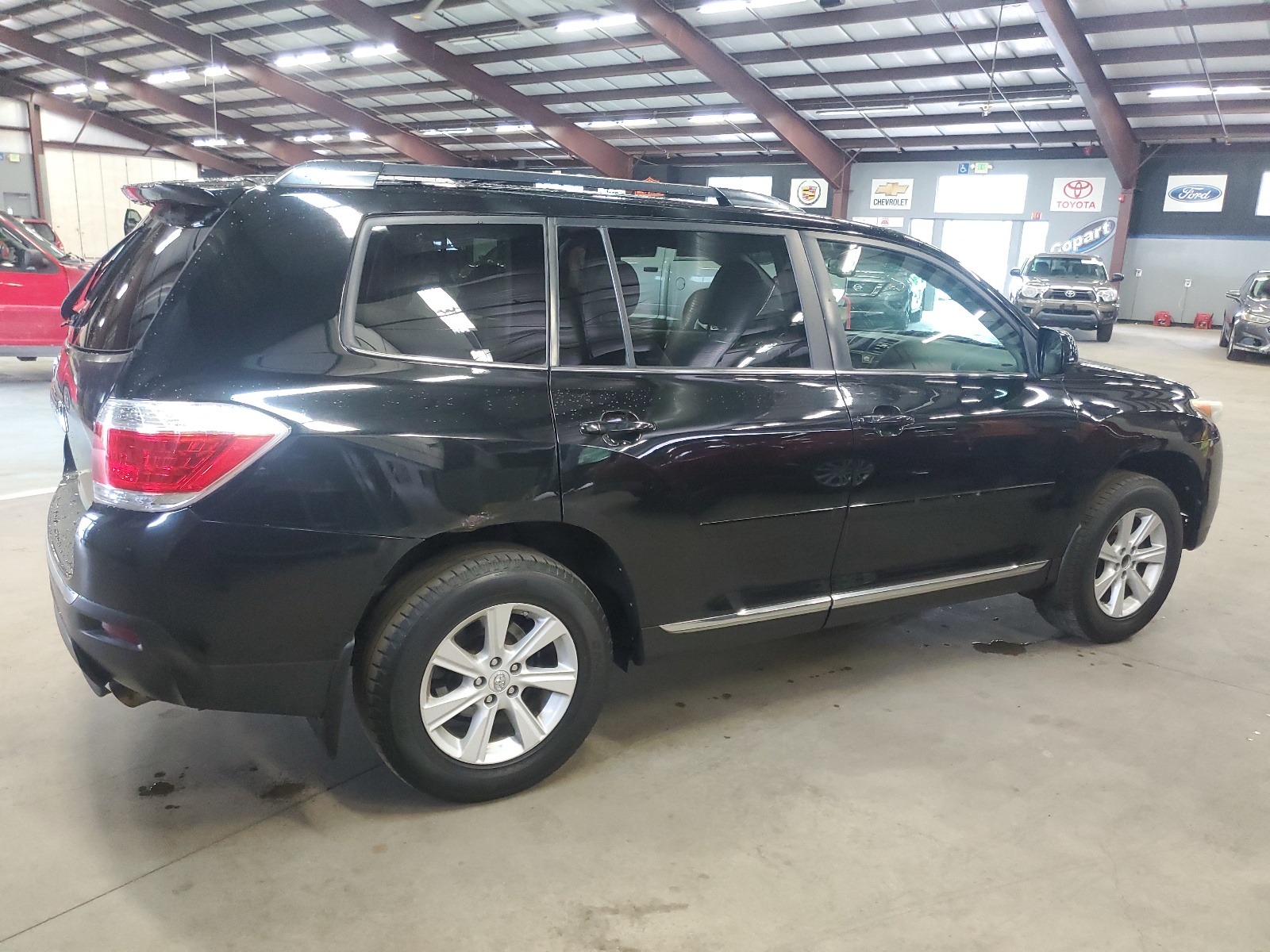 2013 Toyota Highlander Base vin: 5TDBK3EH3DS176319