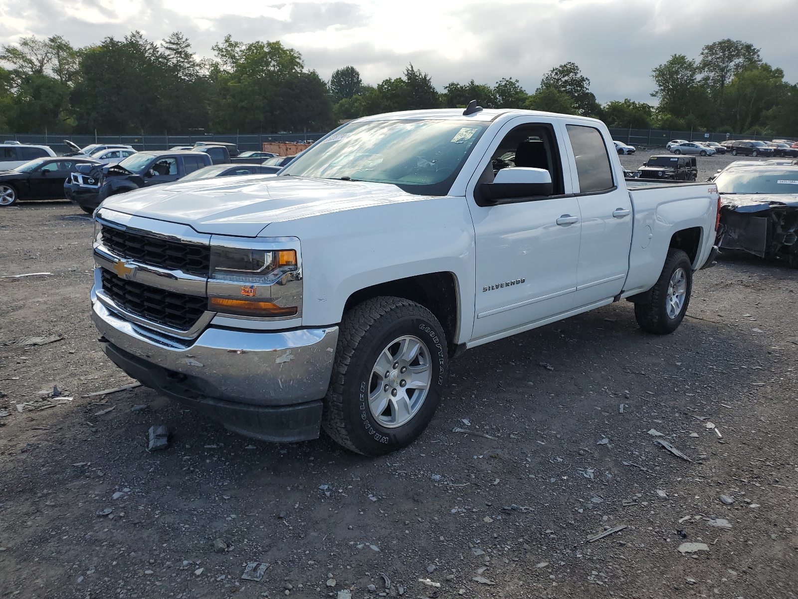 2018 Chevrolet Silverado K1500 Lt vin: 1GCVKRECXJZ163582