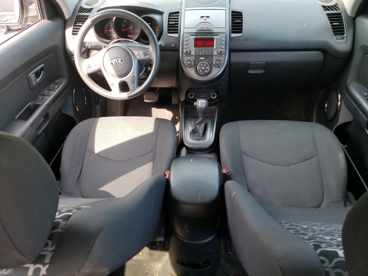 2011 Kia Soul + VIN: KNDJT2A2XB7299692 Lot: 63841794