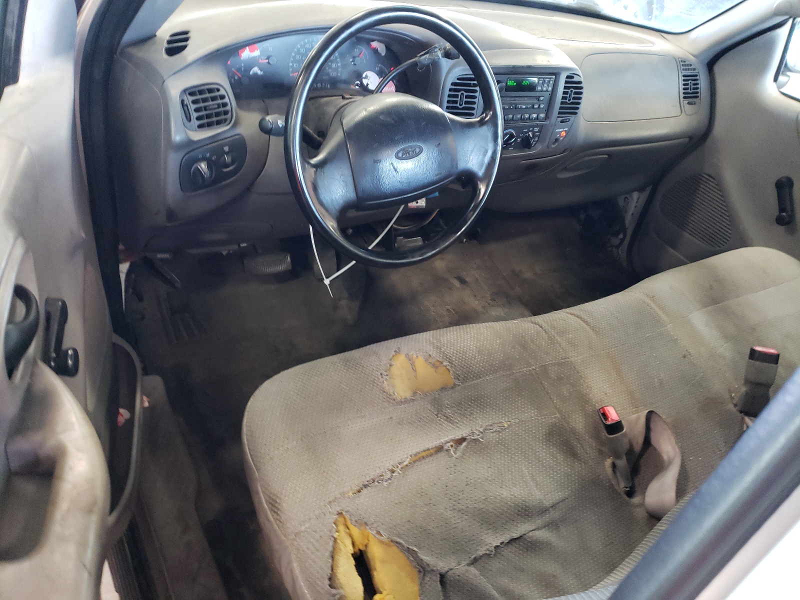 1FTZF1722XNA56165 1999 Ford F150