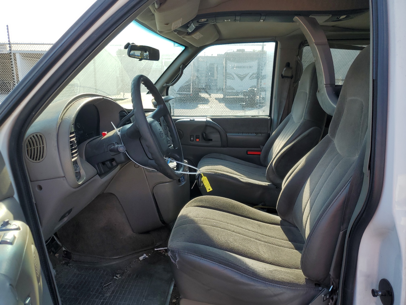 1GNDM19W4YB153488 2000 Chevrolet Astro