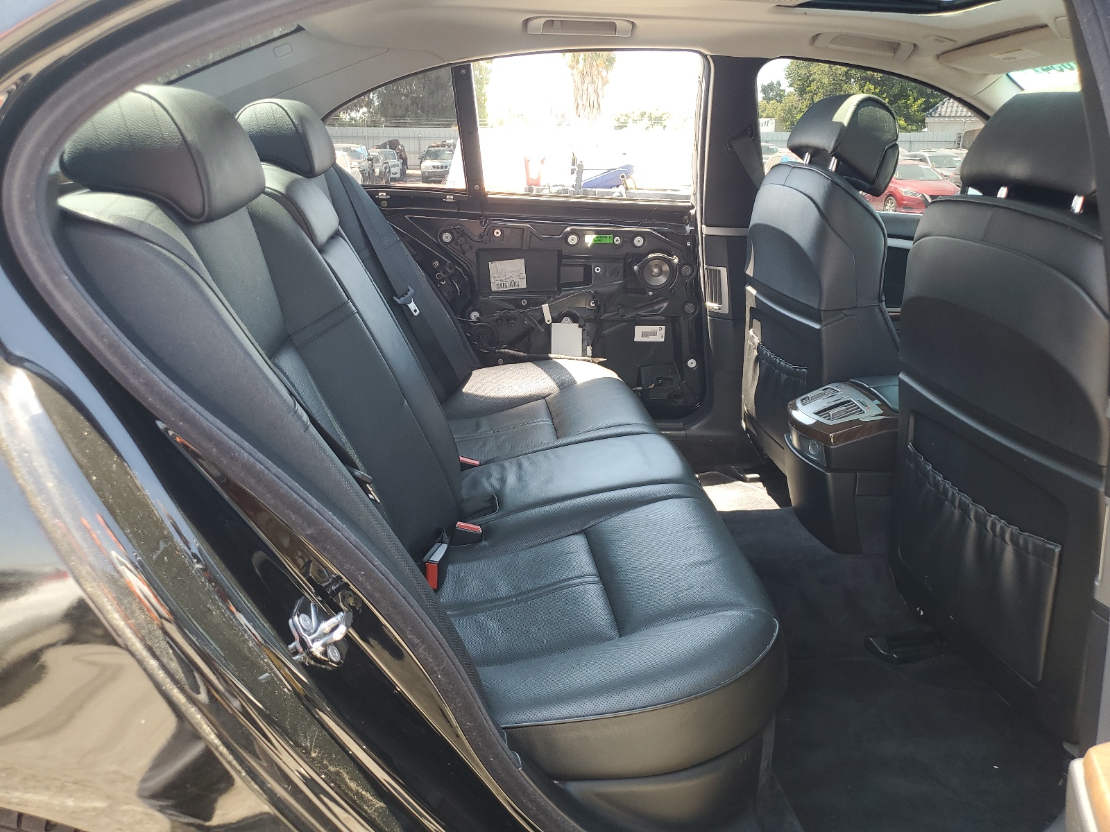 WBAHL83577DT10565 2007 BMW 750 I