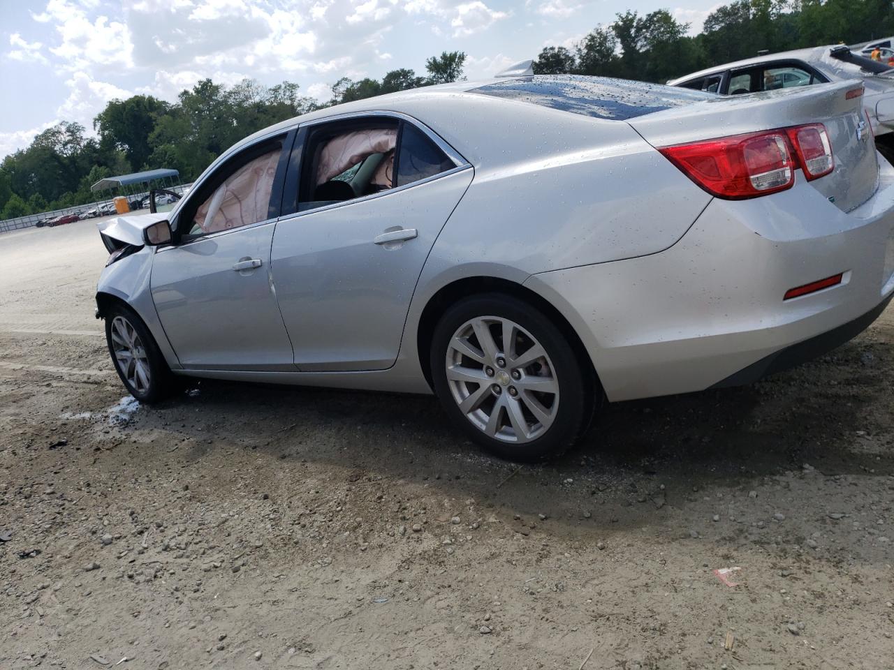 1G11D5SL4FF228742 2015 CHEVROLET MALIBU - Image 2