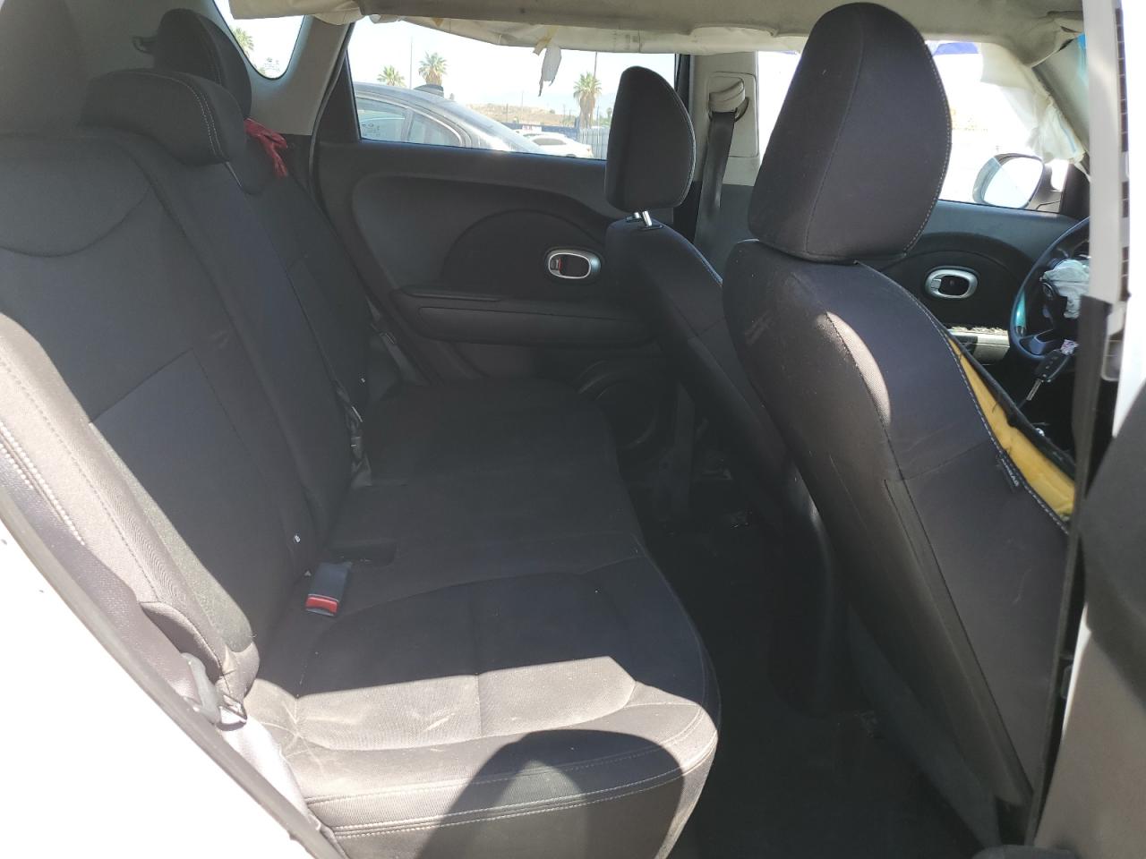 2016 Kia Soul VIN: KNDJN2A20G7273622 Lot: 61905834