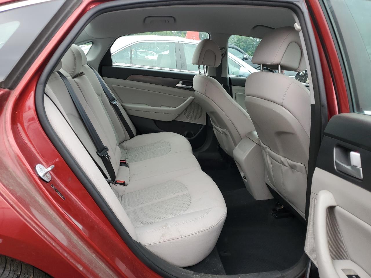 2015 Hyundai Sonata Sport VIN: 5NPE34AF8FH092204 Lot: 64147394