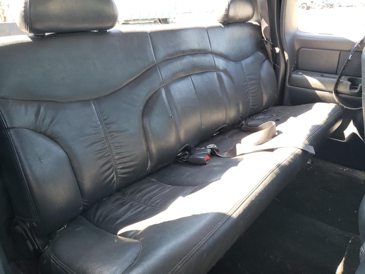 2001 GMC New Sierra K2500 VIN: 1GTGK29U21Z215144 Lot: 64223164