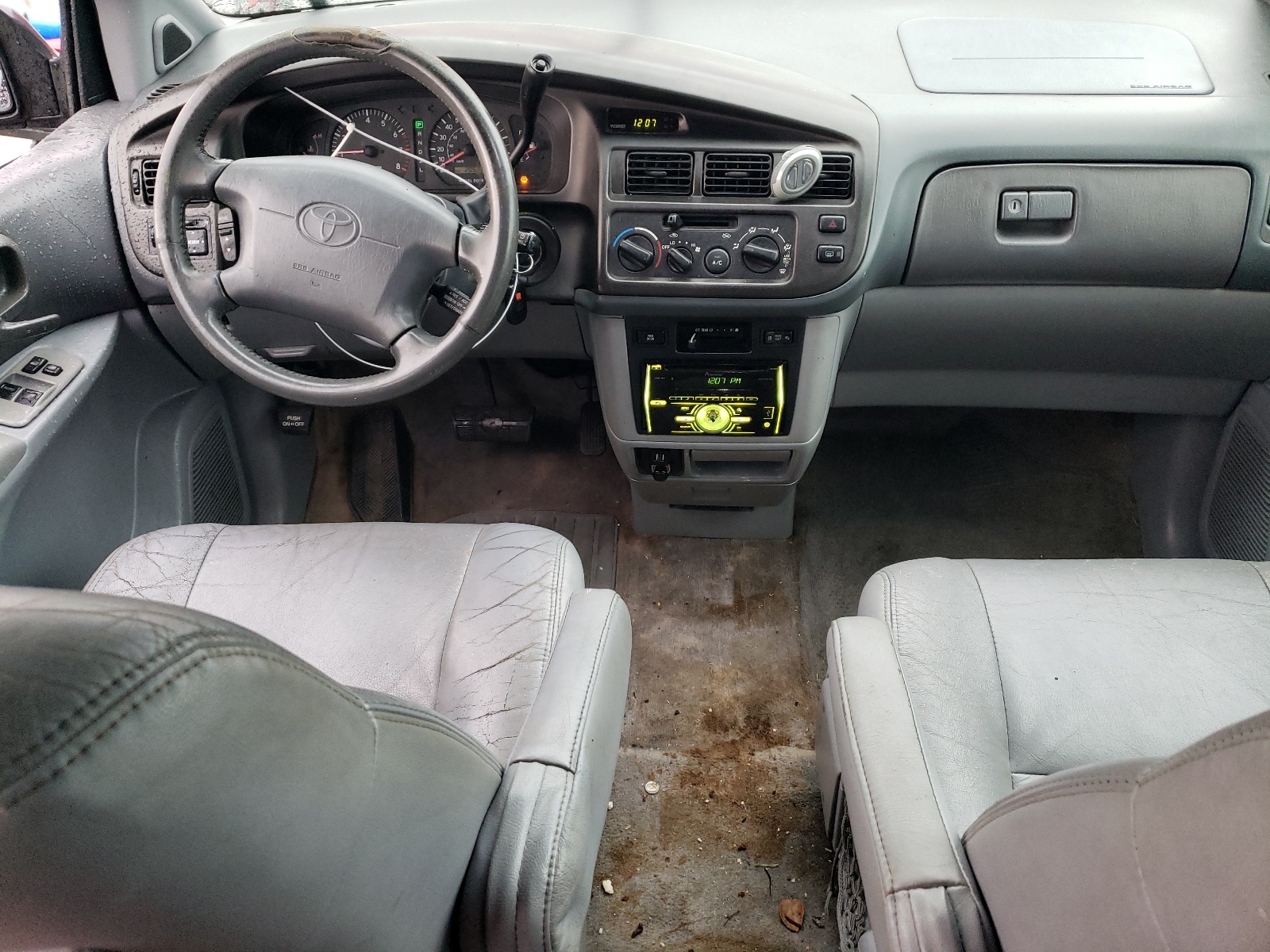 4T3ZF13C3YU245254 2000 Toyota Sienna Le