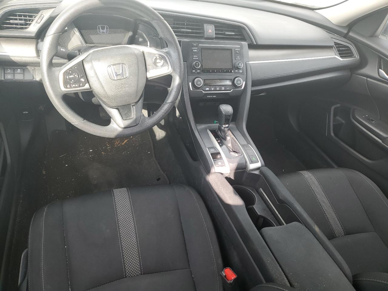 19XFC2F6XKE038841 2019 Honda Civic Lx