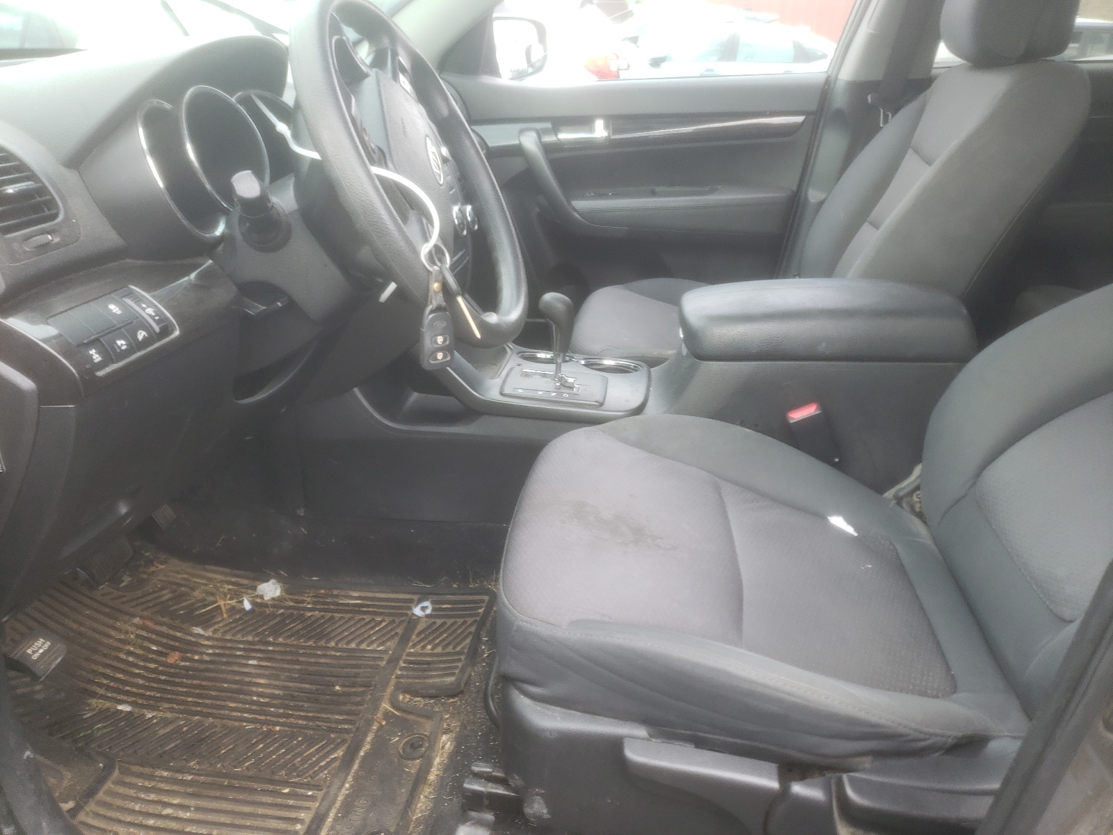 5XYKTCA63DG375367 2013 Kia Sorento Lx