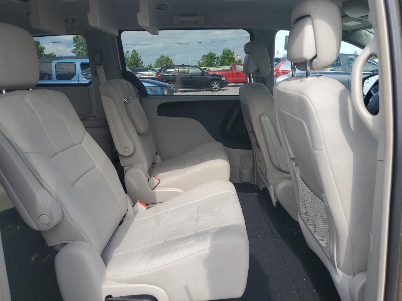 2011 Chrysler Town & Country Touring VIN: 2A4RR5DG5BR633629 Lot: 61246494