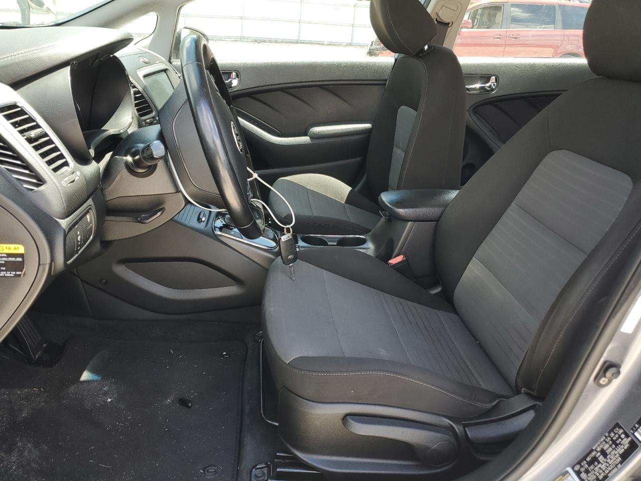 2018 Kia Forte Lx VIN: 3KPFL4A76JE275269 Lot: 62209944