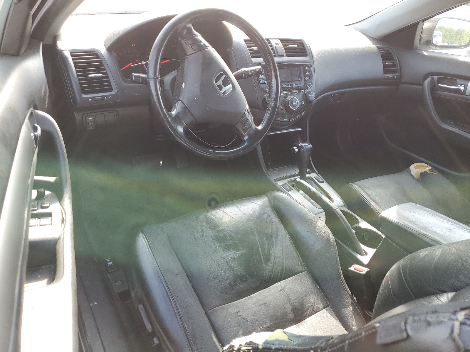 1HGCM726X4A021208 2004 Honda Accord Ex