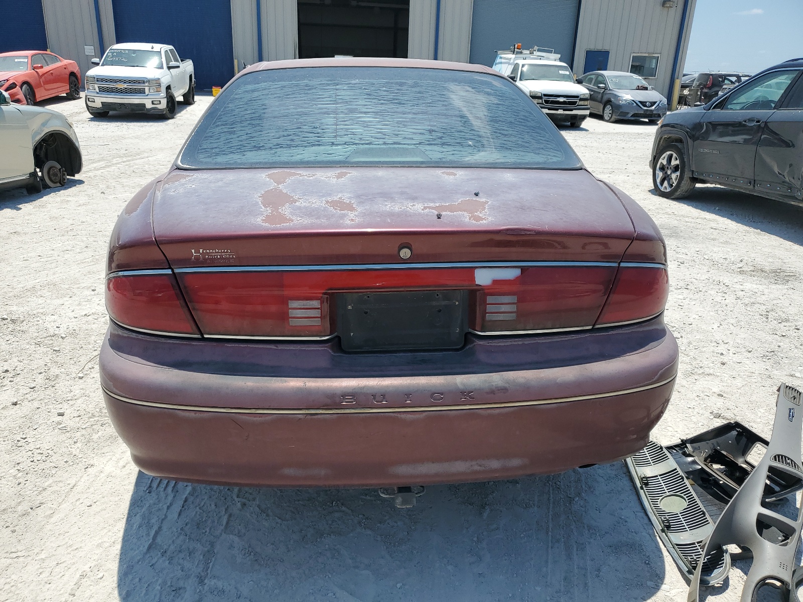 2G4WS52M5W1479221 1998 Buick Century Custom