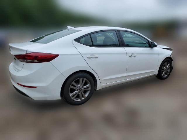  HYUNDAI ELANTRA 2017 Белый