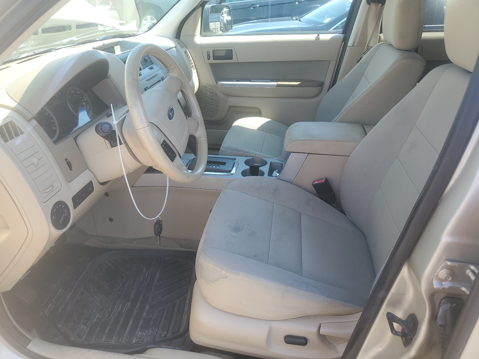 1FMCU0DGXBKC47361 2011 Ford Escape Xlt