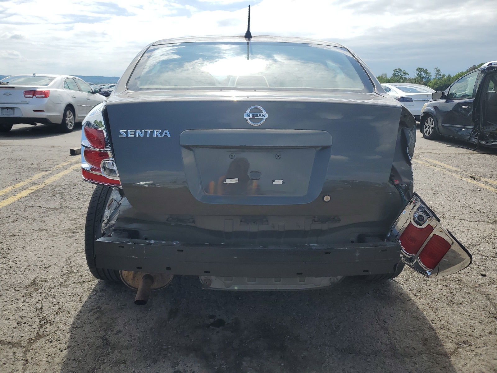 3N1AB61E68L674215 2008 Nissan Sentra 2.0