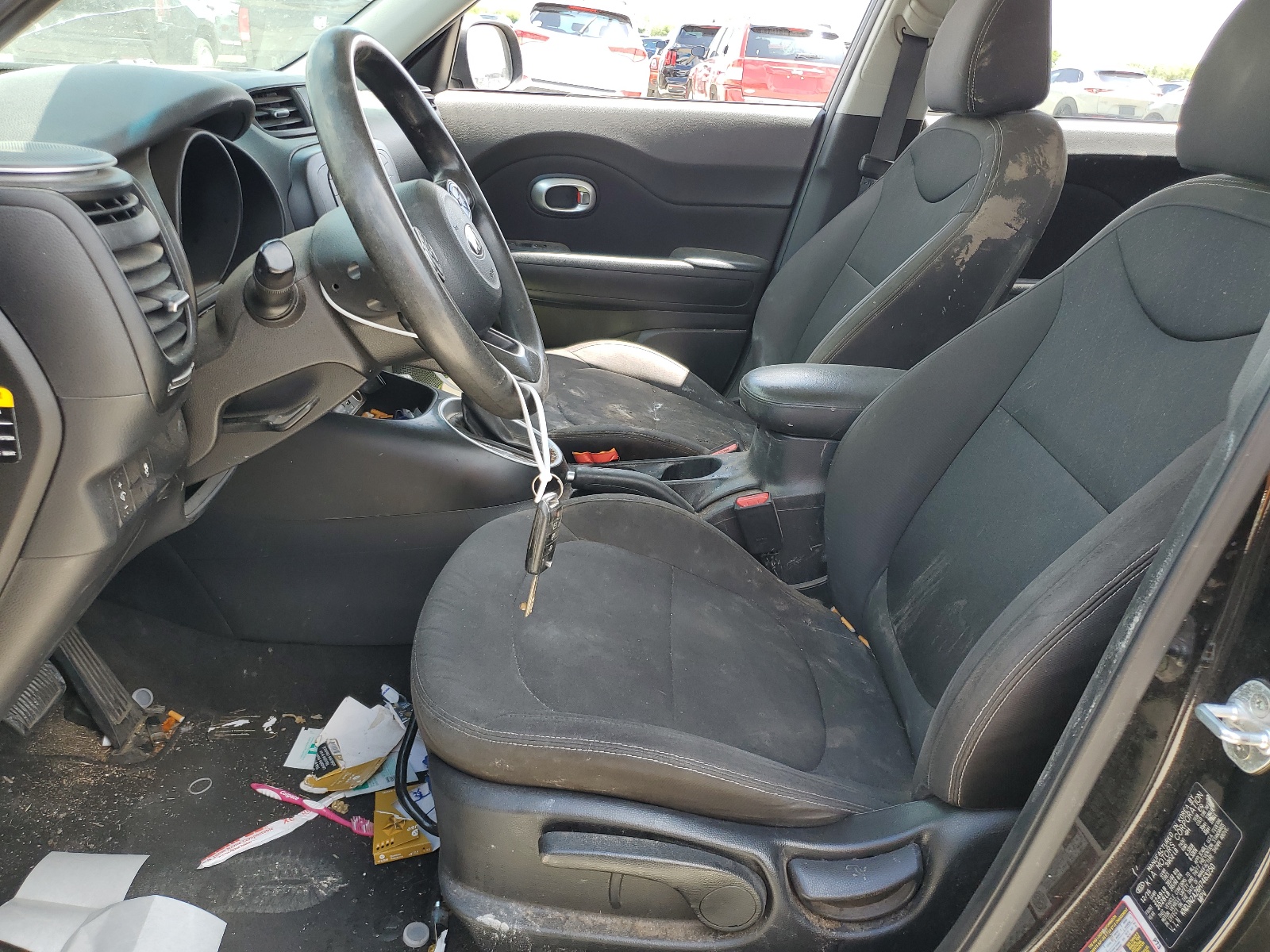 KNDJN2A26H7463250 2017 Kia Soul