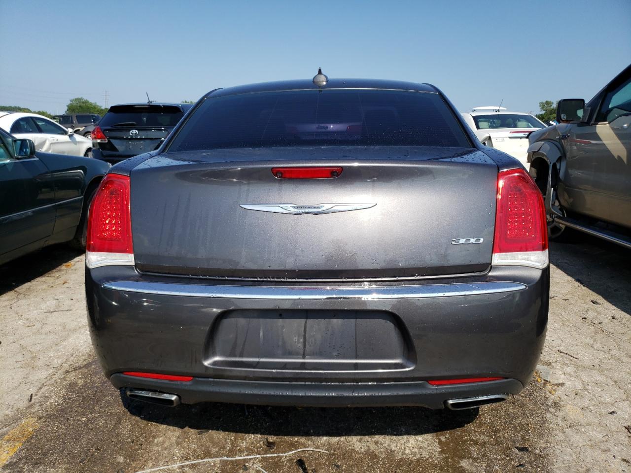 2018 Chrysler 300 Limited VIN: 2C3CCAEG5JH207906 Lot: 60905574