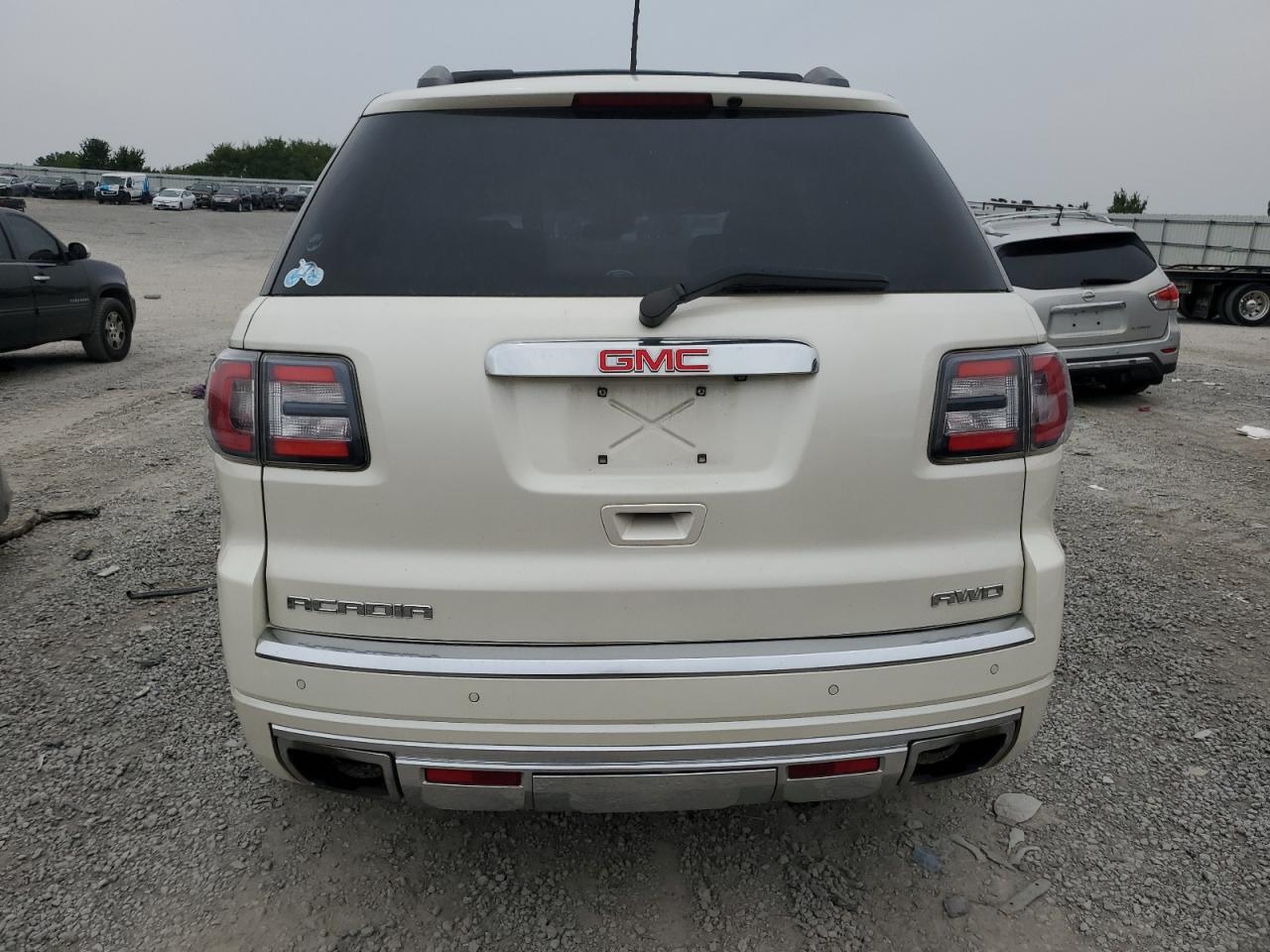 2015 GMC Acadia - Image 6