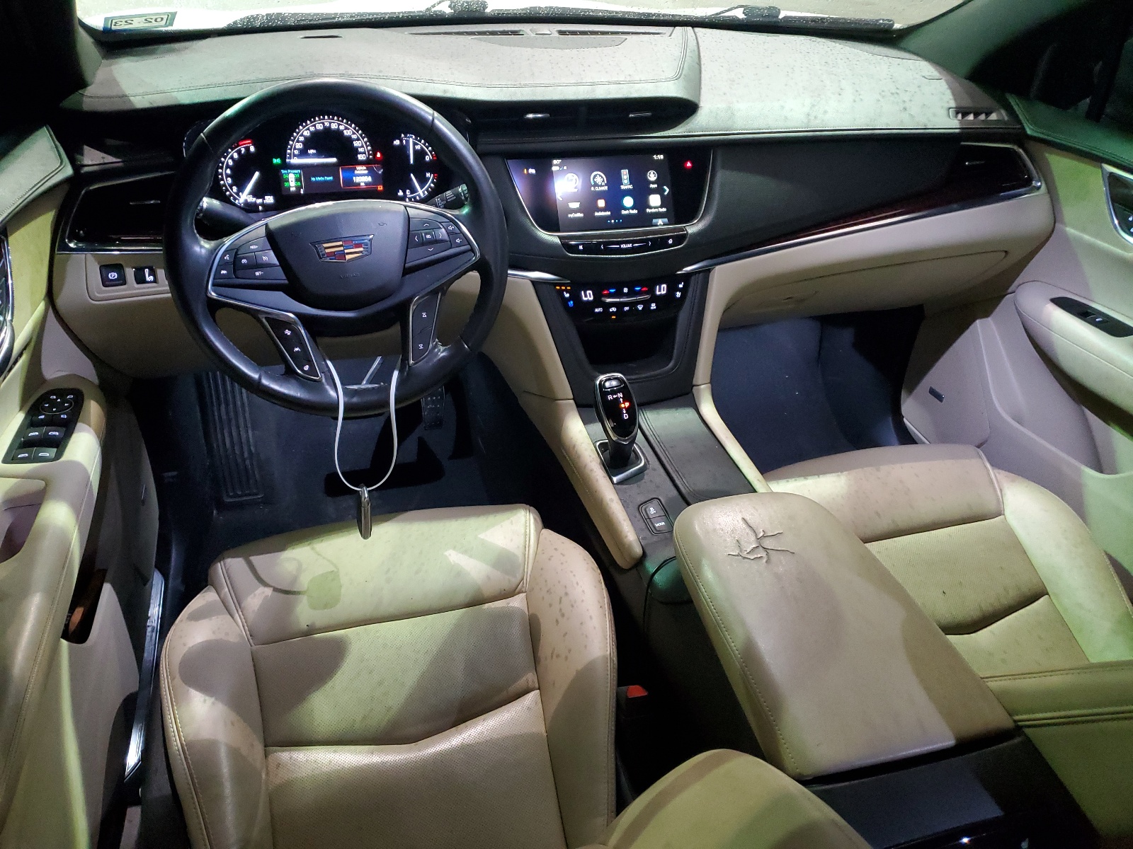 1GYKNERS4JZ230823 2018 Cadillac Xt5 Premium Luxury