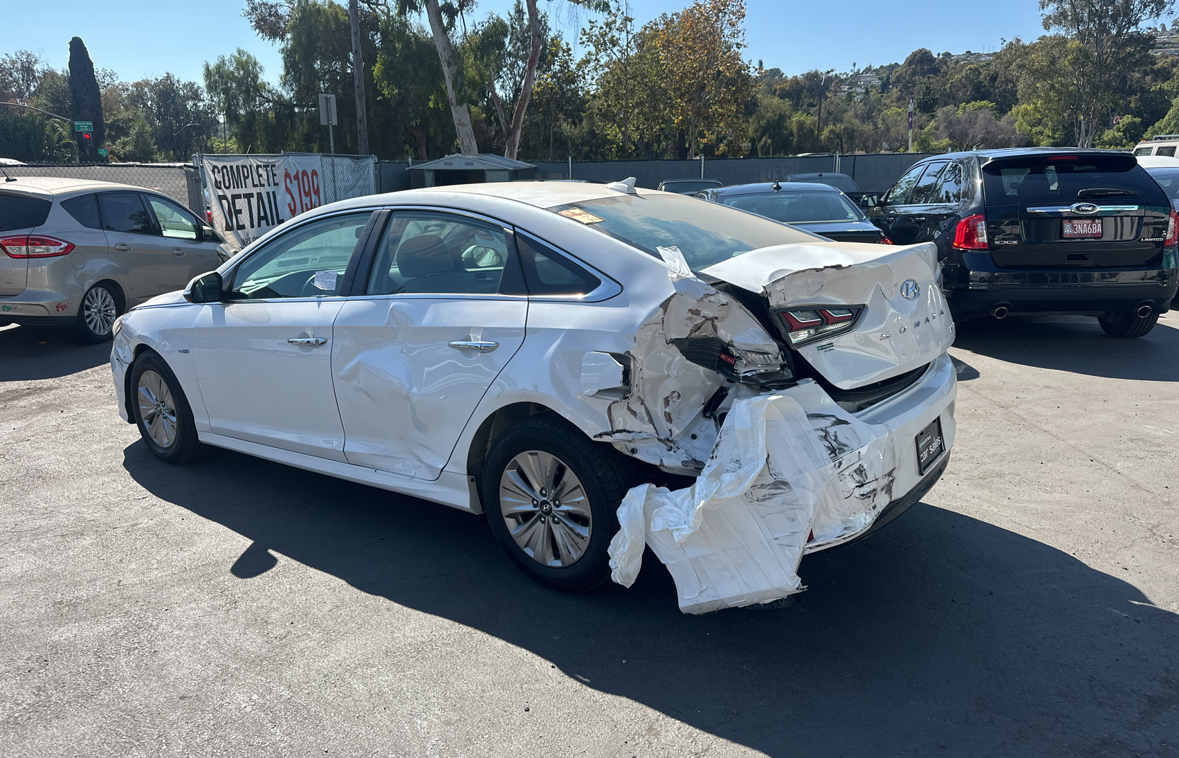 2019 Hyundai Sonata Hybrid vin: KMHE24L38KA088771