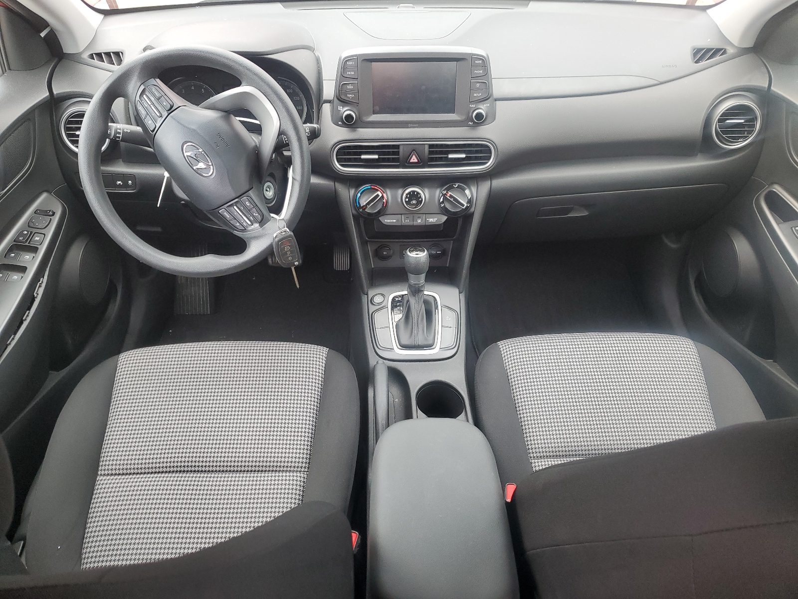 KM8K12AA8MU666722 2021 Hyundai Kona Se