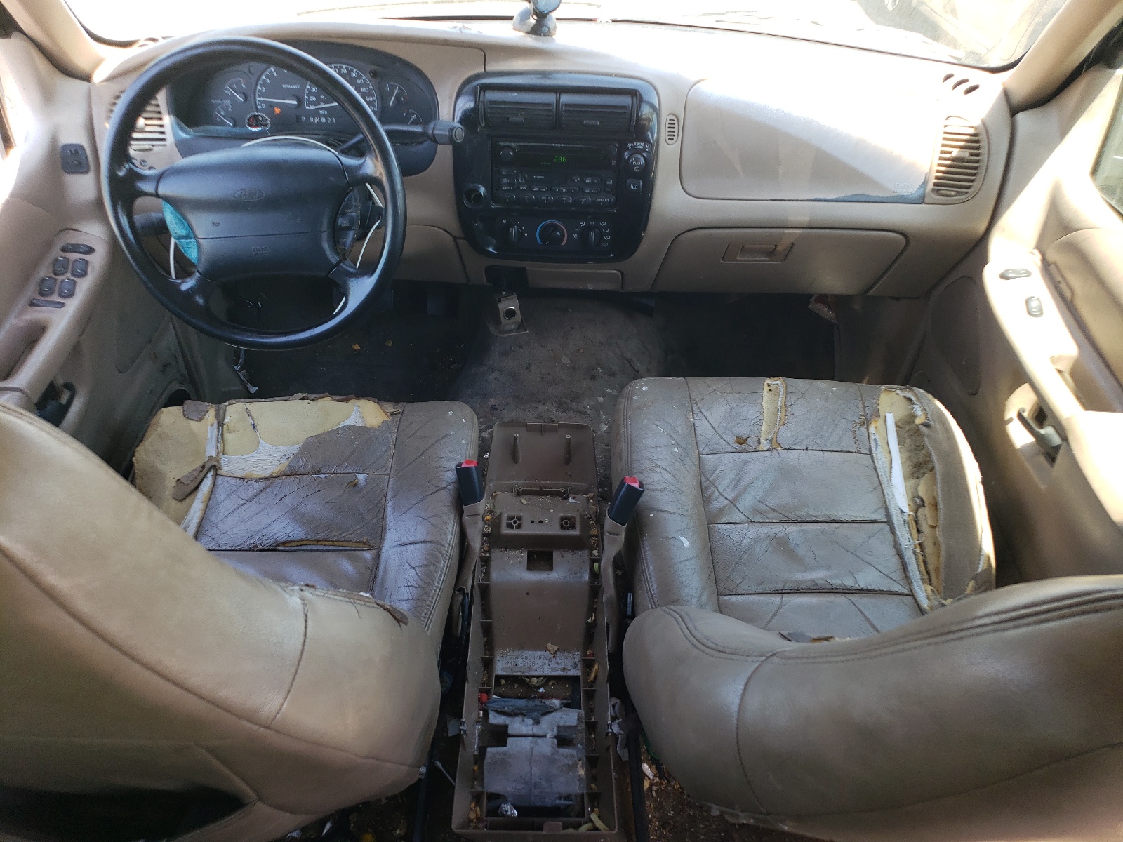 1FMZU62X2YZB57301 2000 Ford Explorer Xls