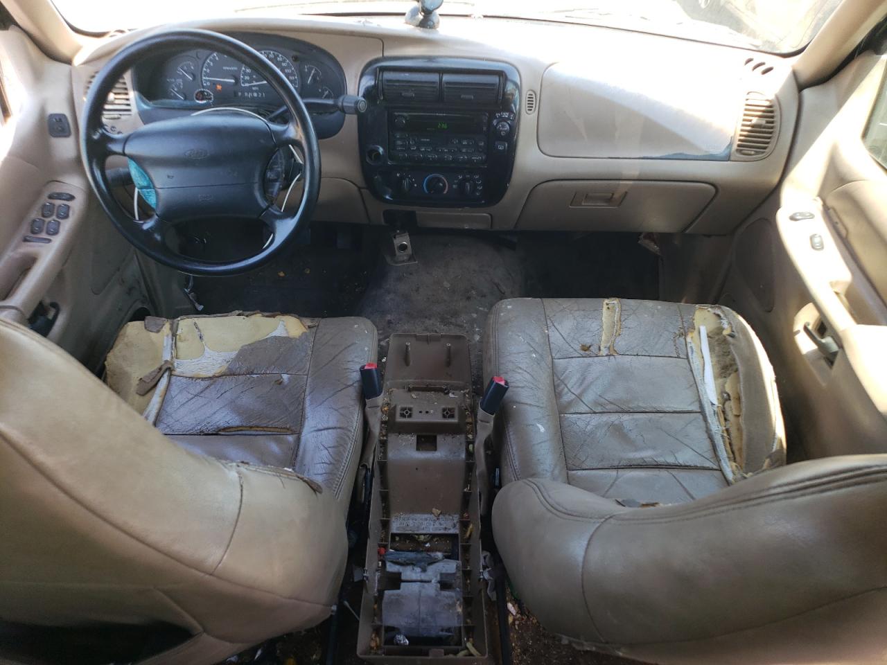 2000 Ford Explorer Xls VIN: 1FMZU62X2YZB57301 Lot: 63920834