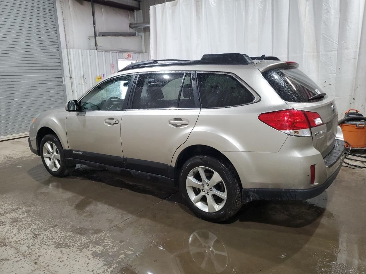 2014 Subaru Outback 2.5I Limited VIN: 4S4BRBMC8E3266320 Lot: 62478394