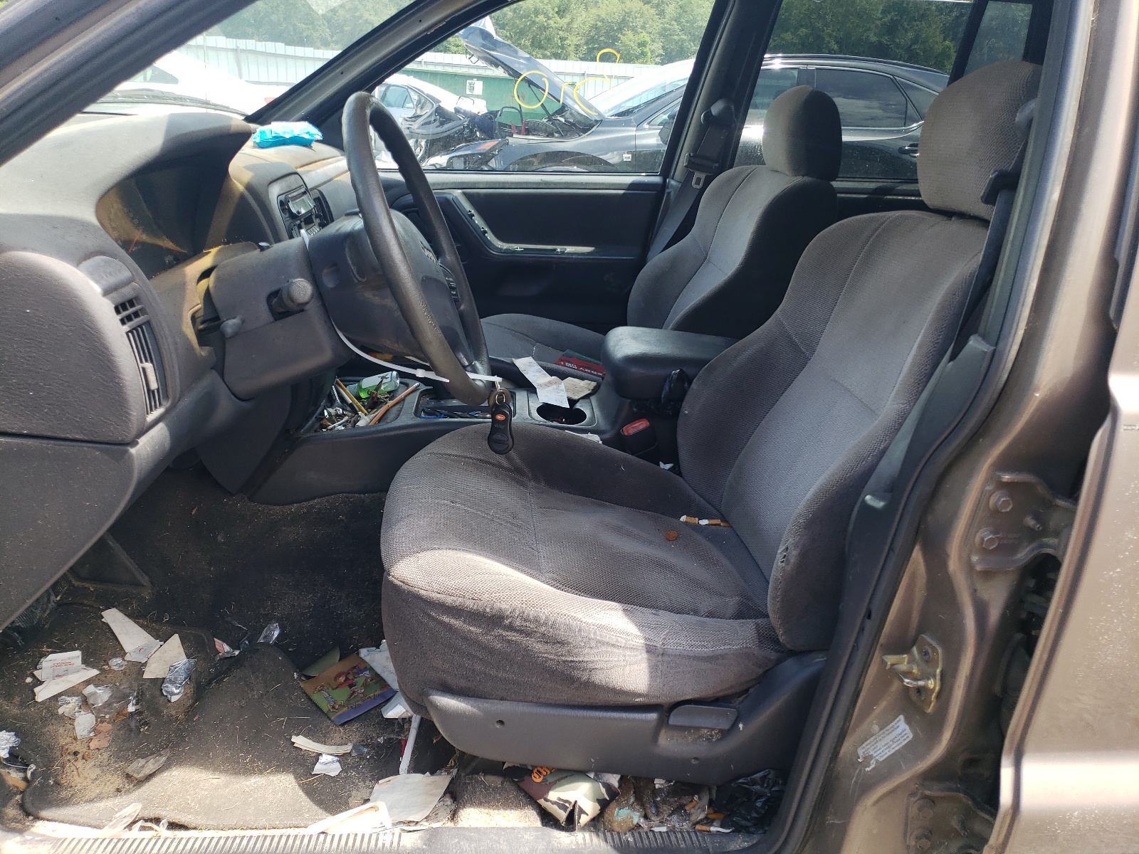 1J4GX48S81C708966 2001 Jeep Grand Cherokee Laredo