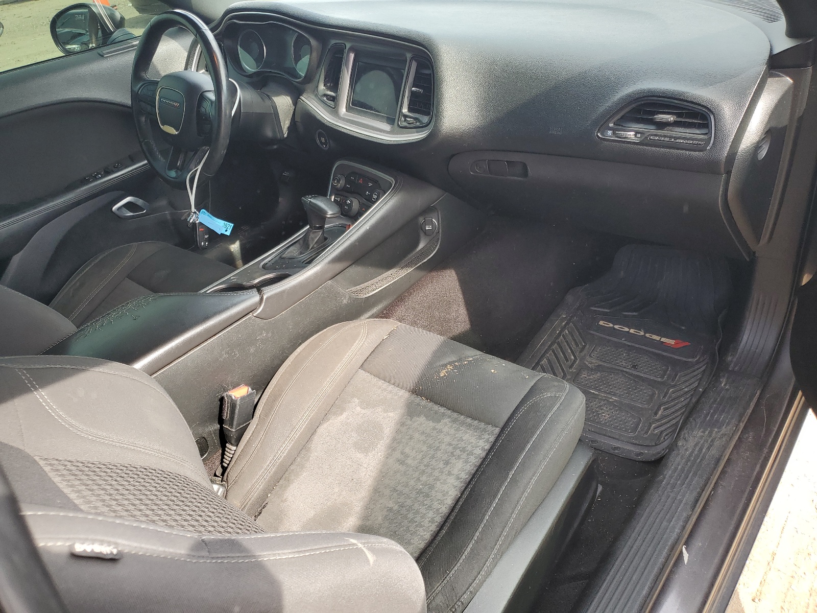 2C3CDZAG8KH503294 2019 Dodge Challenger Sxt