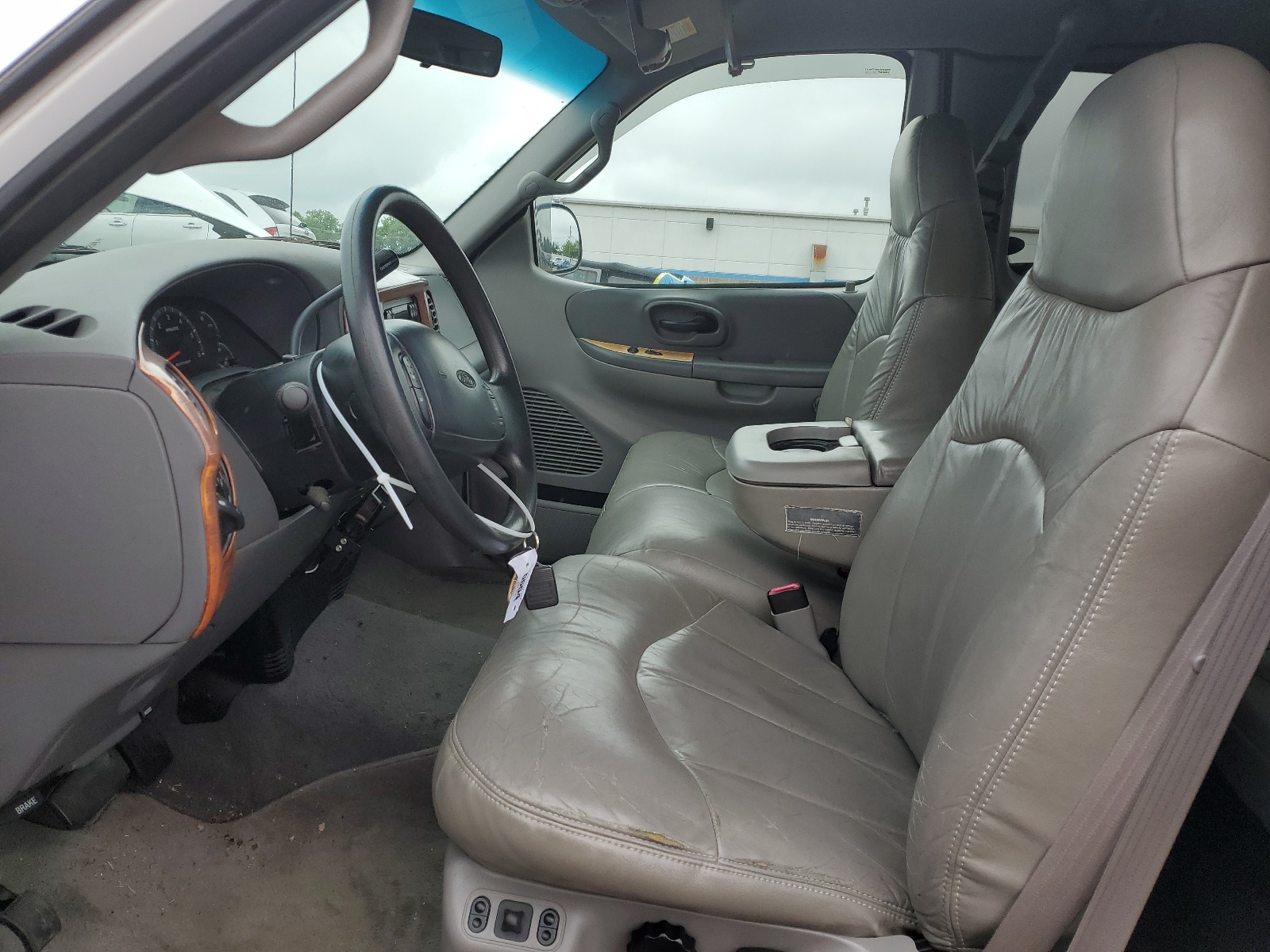 1FTRX08L4YKB29909 2000 Ford F150