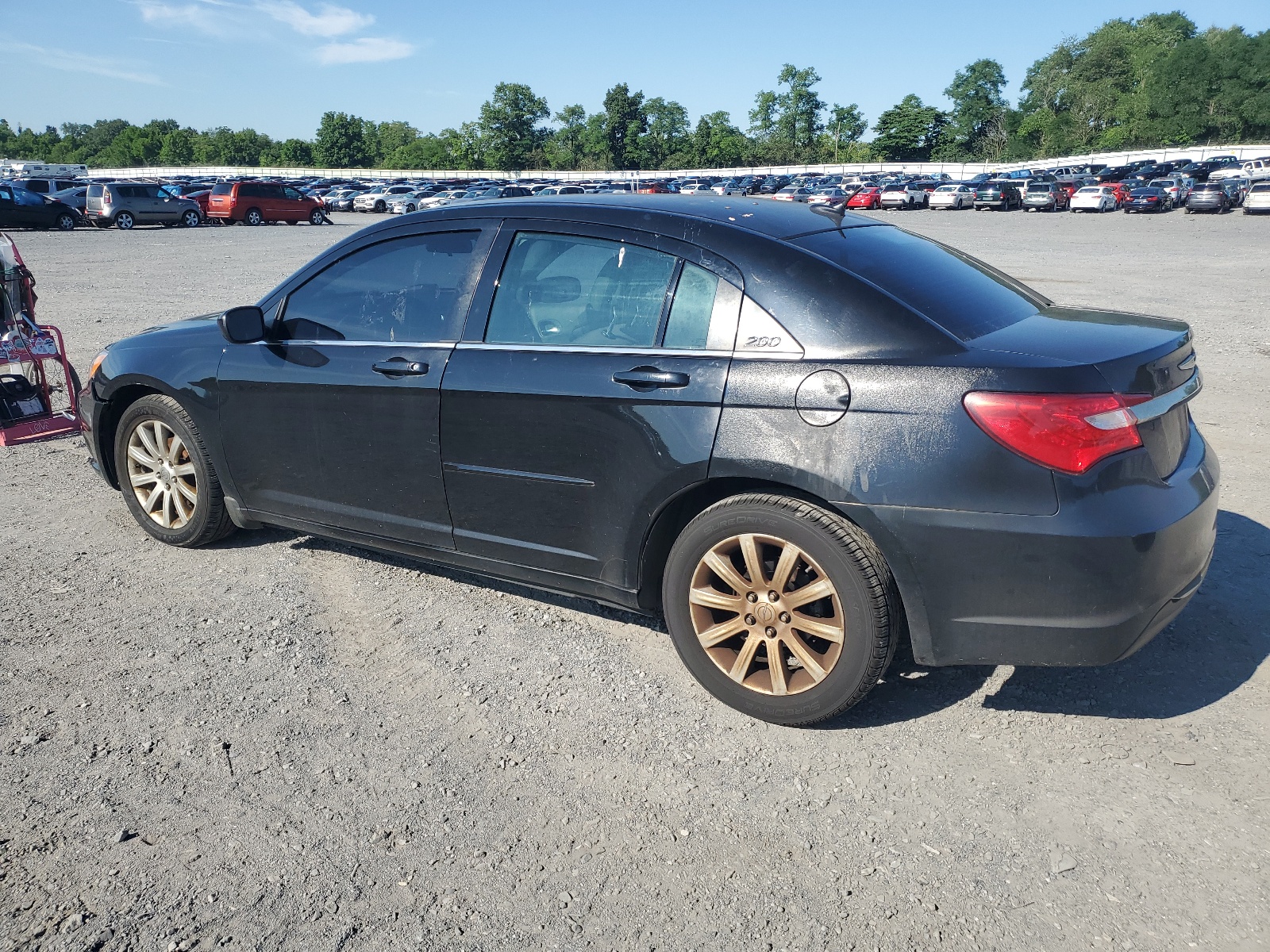 2013 Chrysler 200 Lx vin: 1C3CCBAG5DN728941