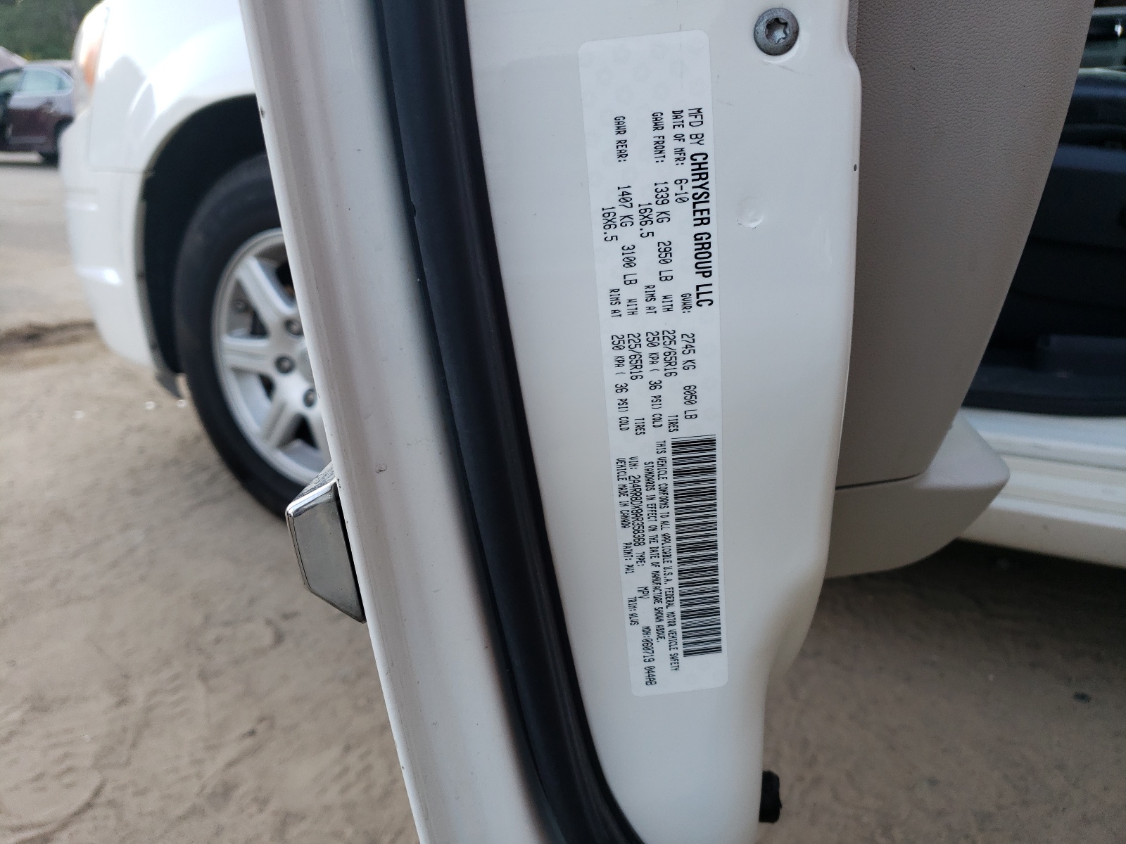 2A4RR8DX8AR358368 2010 Chrysler Town & Country Touring Plus