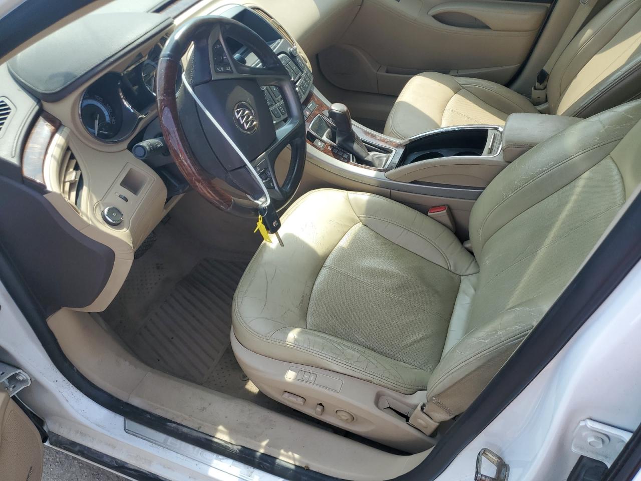 2010 Buick Lacrosse Cxs VIN: 1G4GE5EV9AF220426 Lot: 62910344