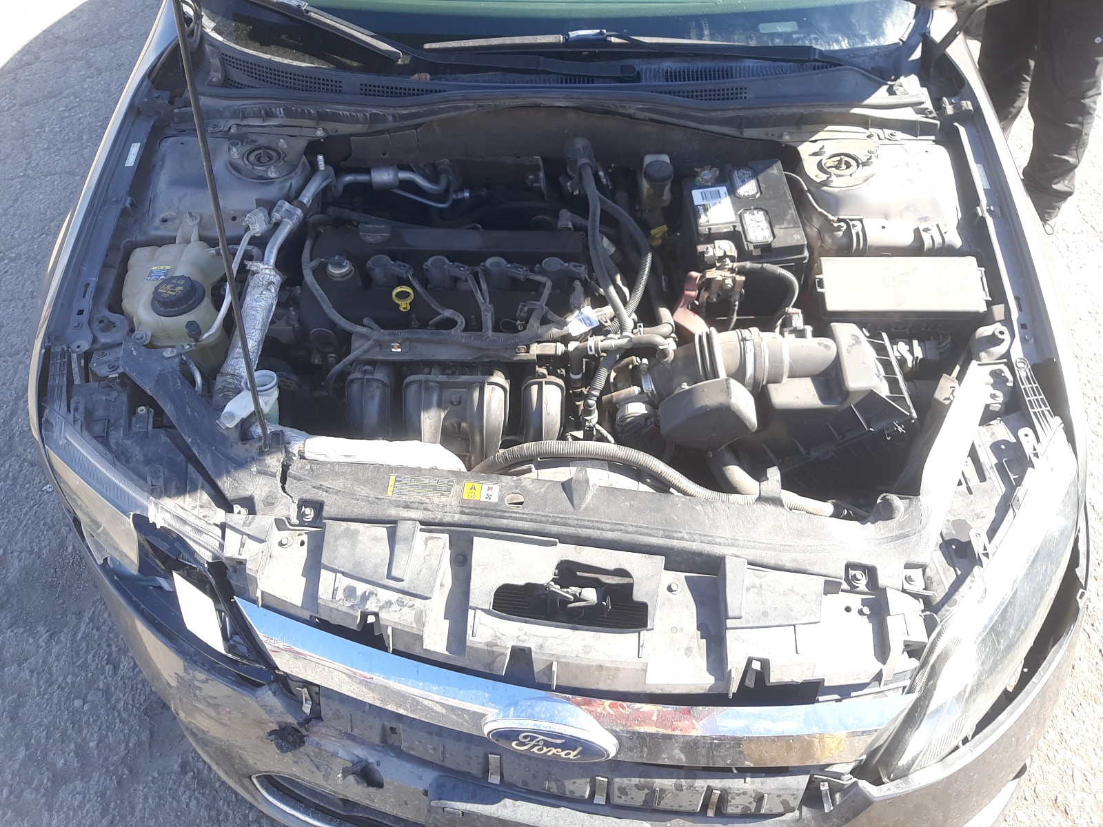 3FAHP0HA2BR242163 2011 Ford Fusion Se