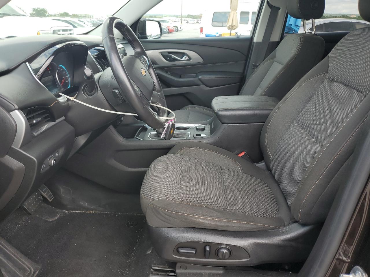 2018 Chevrolet Traverse Lt VIN: 1GNERGKW5JJ131174 Lot: 64898284